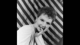 Ain't Misbehavin' (1942) - Mary Martin