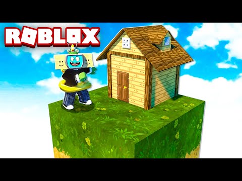 I BUILT A HOUSE IN ROBLOX SKYBLOCK SURVIVAL!