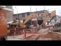 325D CAT EXCAVADORA EN ACCION