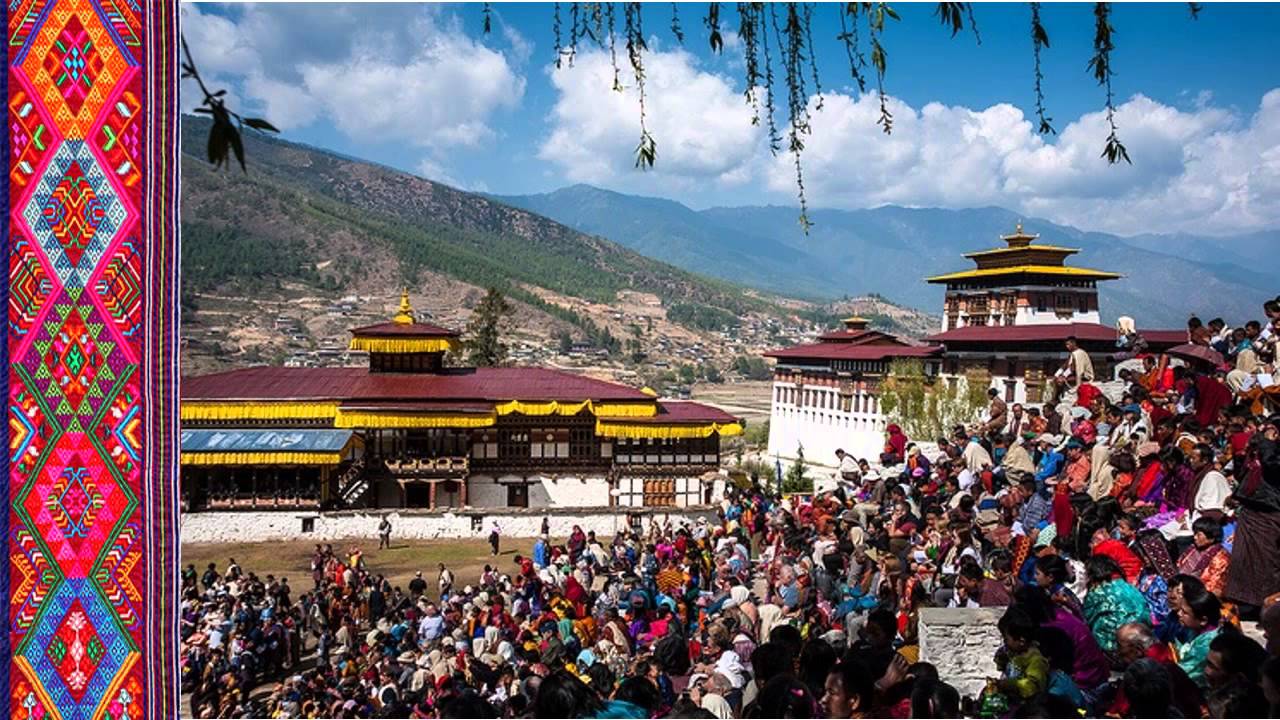 Бутан счастье. Тхимпху численность. Валовое национальное счастье бутан. Тхимпху столица какой страны. Метро Тхимпху.