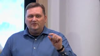Celebrity How phishing scammers manipulate your amygdala and oxytocin | Christopher Hadnagy | TEDxFultonStreet Net Worth