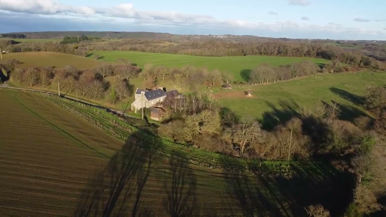 Kerhello and Kergonan