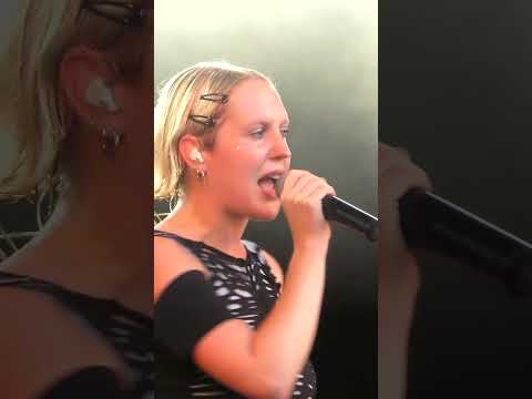 Kaat Van Stralen - Stop Met Wenen Live at Herbakkersfestival 2026