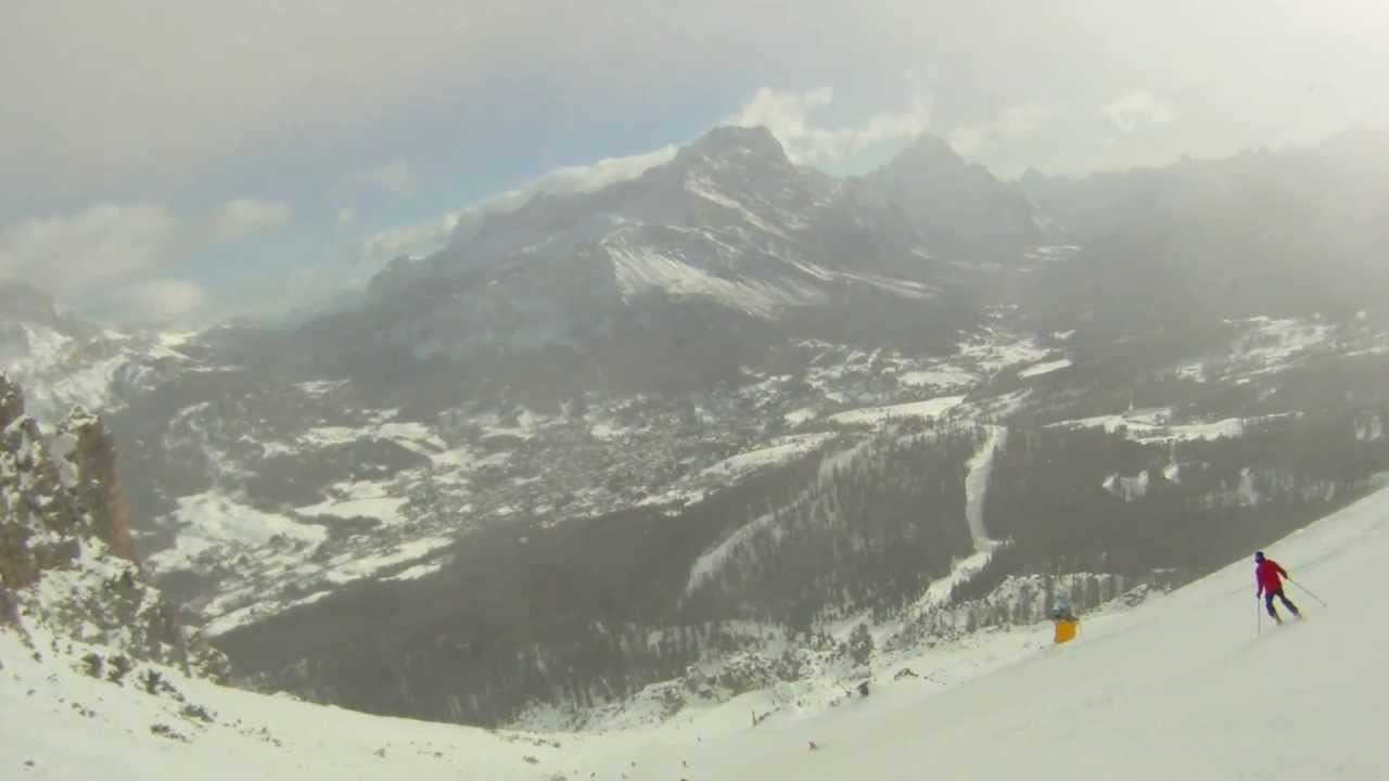 Sciare sulla nera della Tofana Alta a Cortina - YouTube