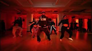 Amaarae “Princess Going Digital” choreography