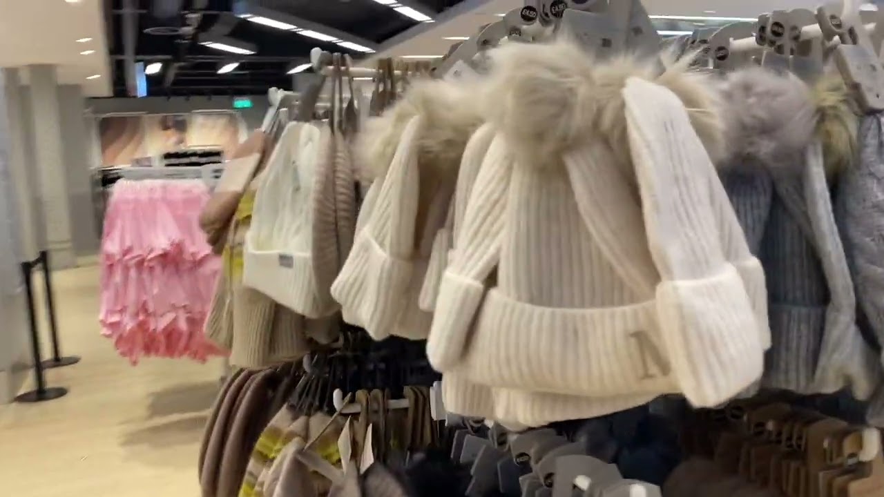 PRIMARK ACCESSORIES FOR THE COLD WEATHER/ HATS / SCARFS / GLOVES + MORE