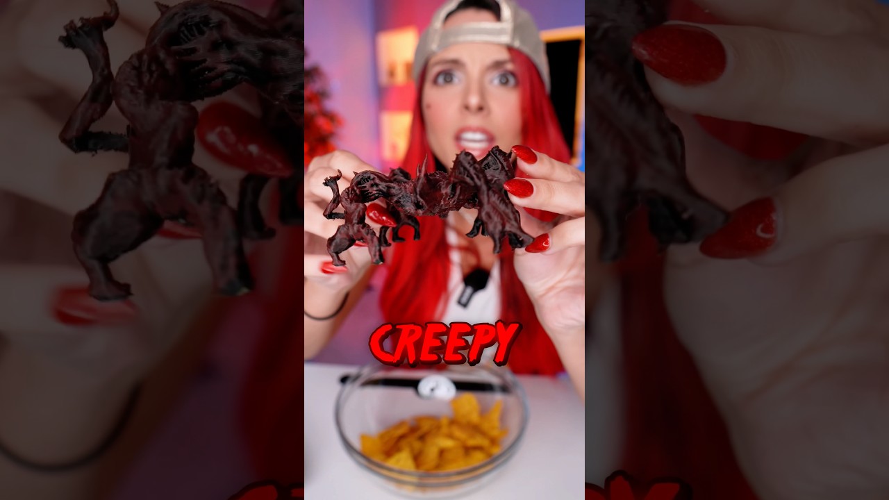 Encontré una SORPRESA adentro de la bolsa de DORITOS!!😱💙 MINIATURA de #StrangerThings ☠️
