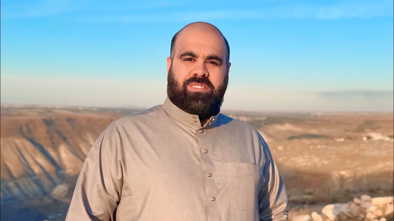 الاذان بمقام الكرد بطريقة تفوق الخيال المؤذن محمد جازي عبدالله اسال الله ان يتقبل منا جميعاً