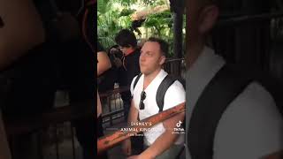 her husband fake proposed to her all over disney because she hates scenes