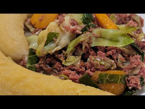 Corned beef with cabbage, carrots and green bananas - easy and delicious backyard recipe