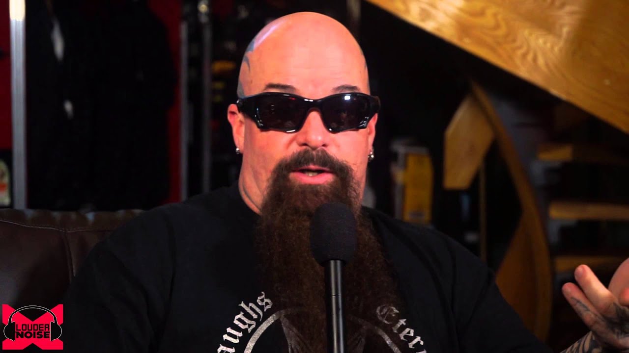 King talk. Kerry King Slayer. Очки Керри Кинга.