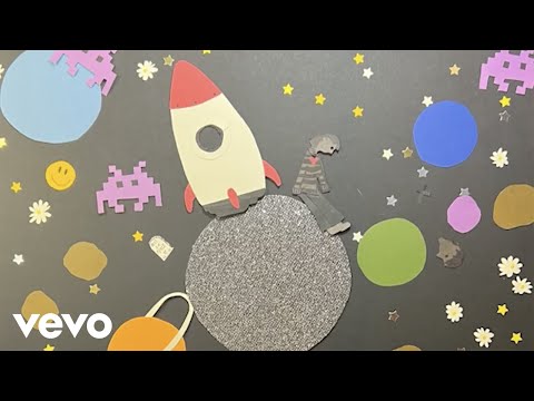 Juliana Madrid - Astronaut (Official Lyric Video)