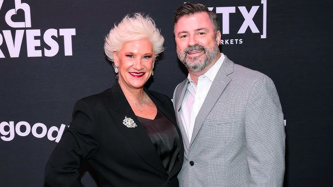 Anne Burrell's Life, Career, Cause of Tragic Death, Legacy, and Industry  Tributes - YouTube