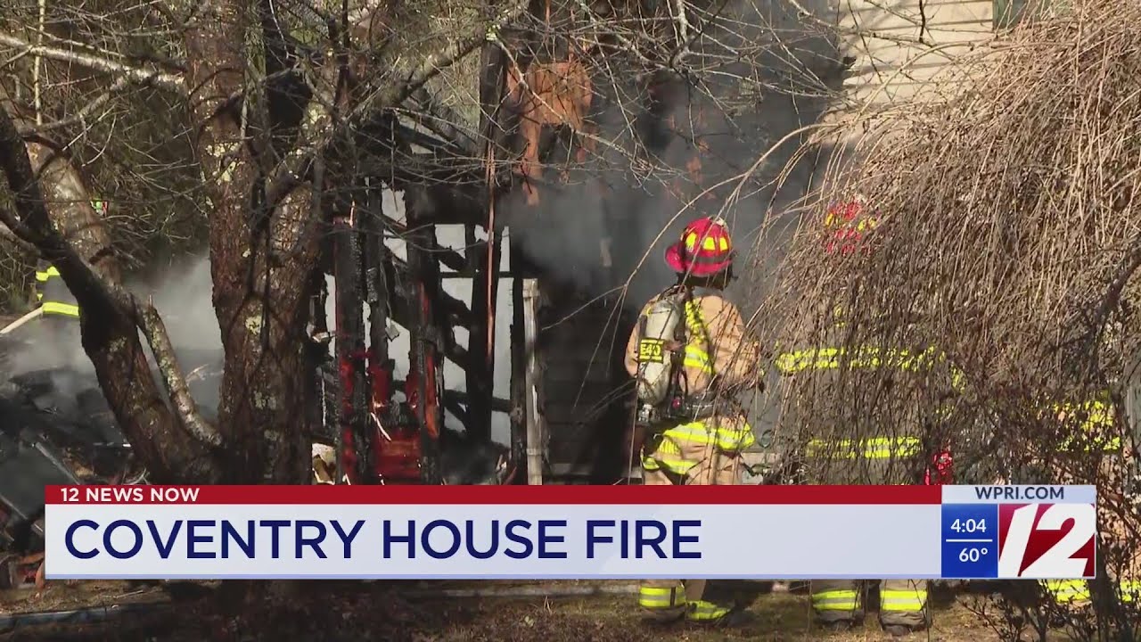 Dog saves residents in Coventry house fire - YouTube
