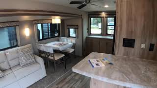 2020 COACHMEN CATALINA DESTINATION  33FKDS by TED'S RV LAND 29 views 4 years ago 1 minute, 43 seconds