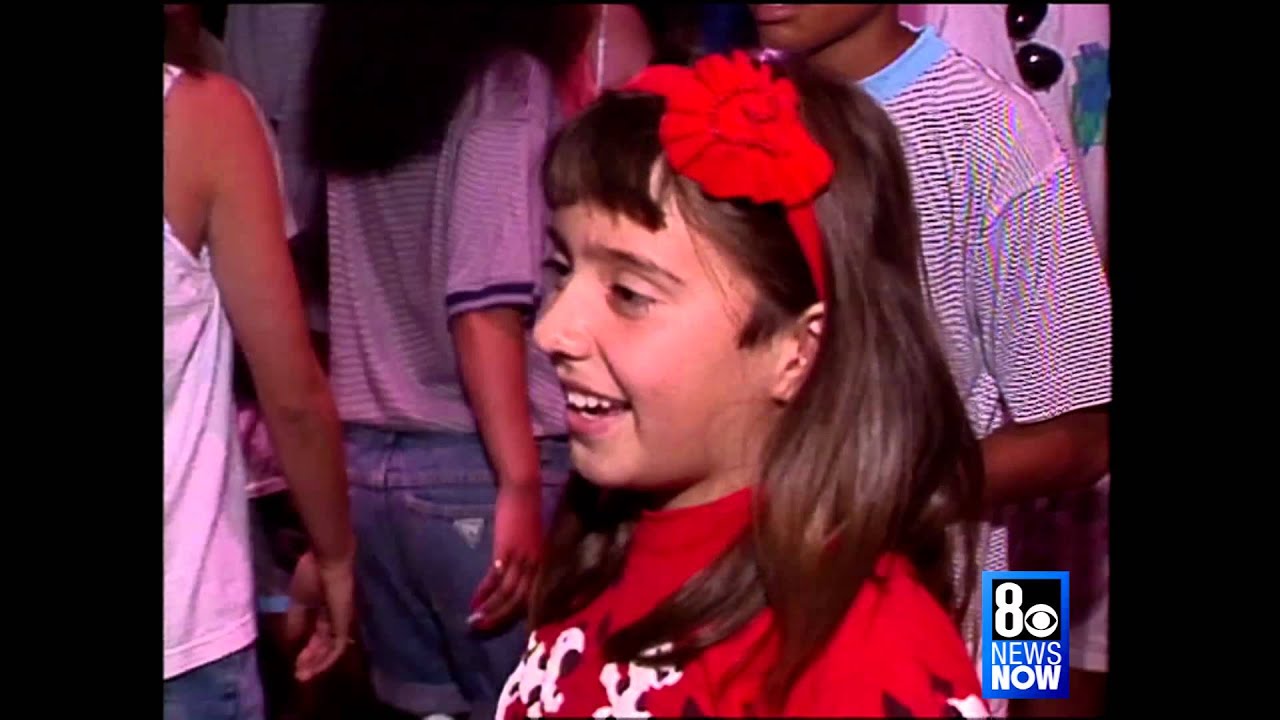 1990: Excalibur Opens - YouTube