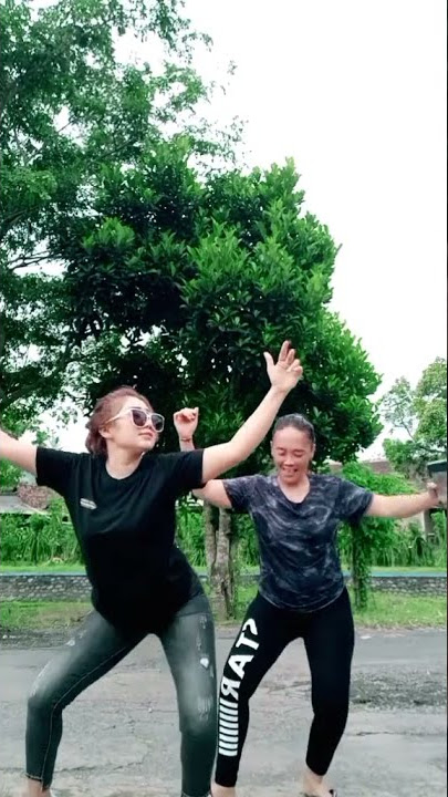 tiktok joget ambyar trbaru//Story wa joget santuy