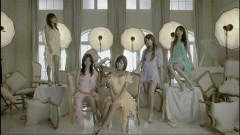 Morning Musume Tanjou 10nen Kinentai - Itoshiki Tomo e (5 Shot Ver.)