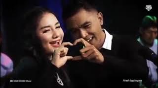 Aneh Tapi Nyata - Gerry Mahesa ft Lala Widy