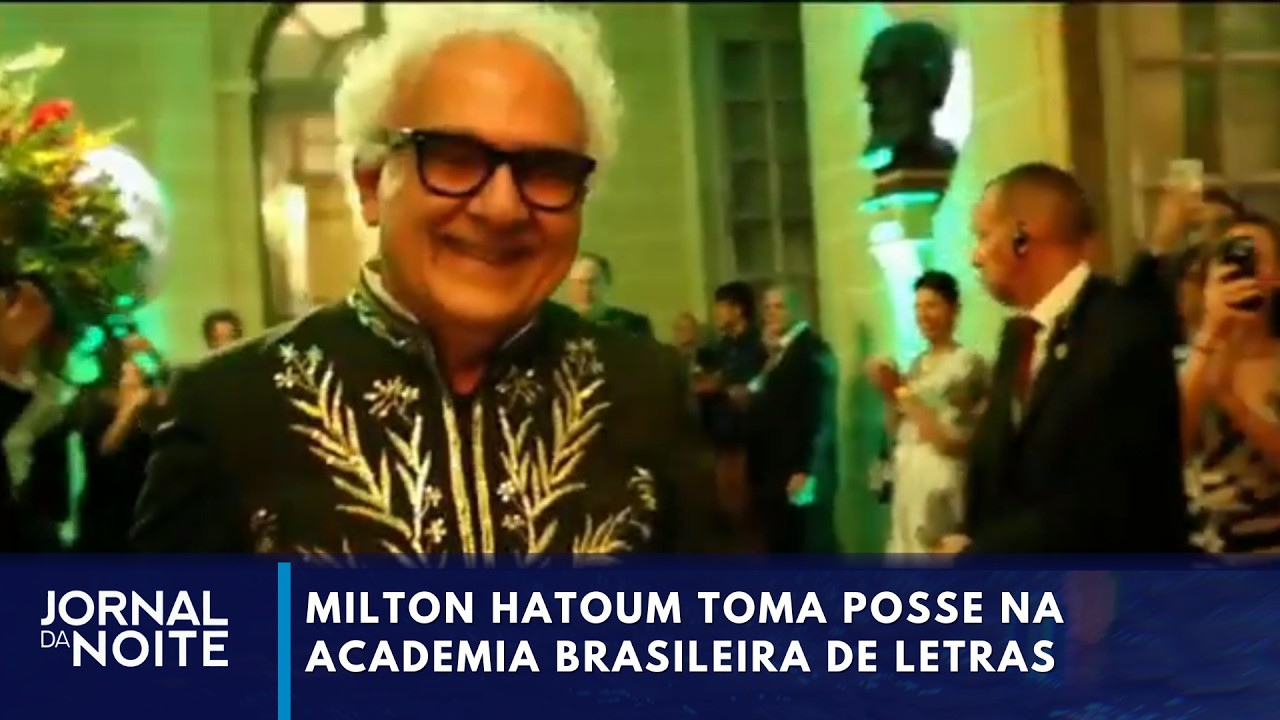 Milton Hatoum toma posse na Academia Brasileira de Letras
