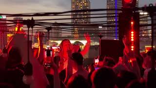 Rooftop Blues Moment: "Chills" by Le Youth (Full Version)