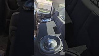 JL Audio 12TW3-D4 slapping