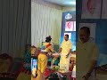 ഉദ്ഘാടന വേദിയിൽ എത്തിയ മുഖ്യമന്ത്രി വി ഡി സതീഷിനെ സ്വീകരിക്കുന്ന വിദ്യാർത്ഥി