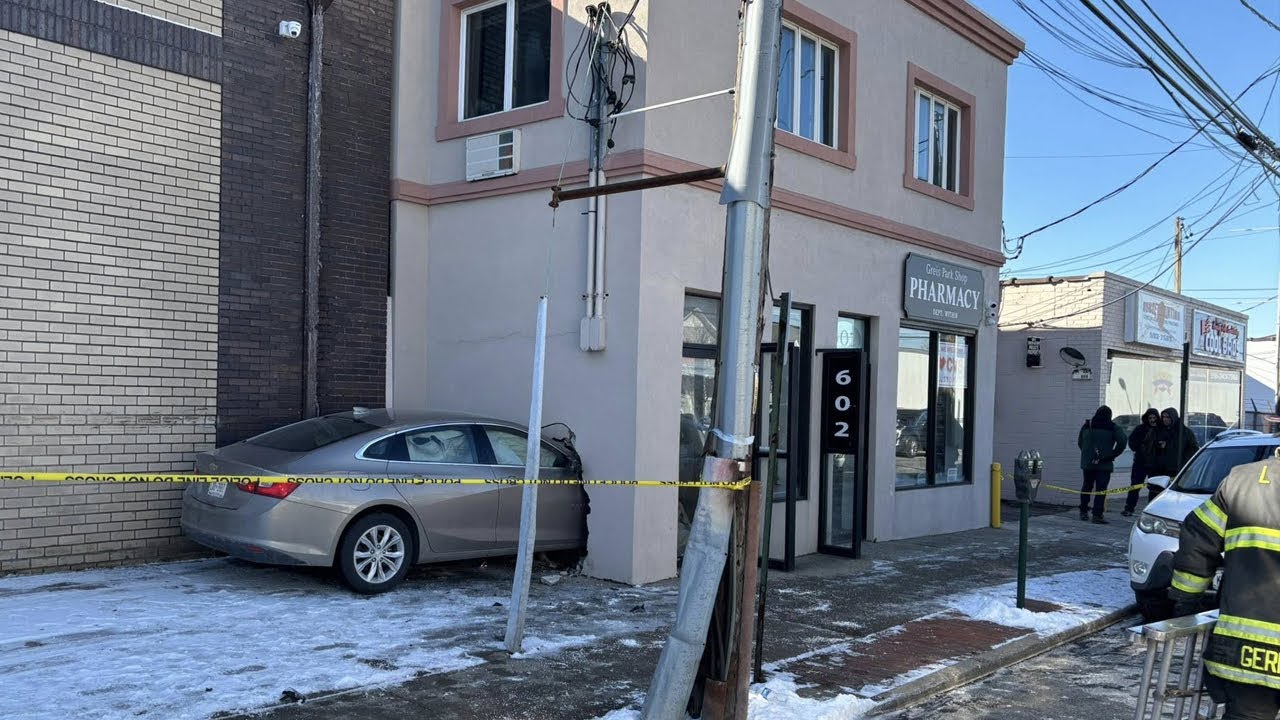 Car Crashes into Building & Takes Out Stairs - YouTube