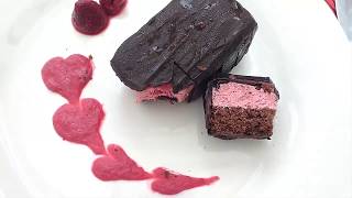 Double raspberry magnum mousse cake ماجنوم