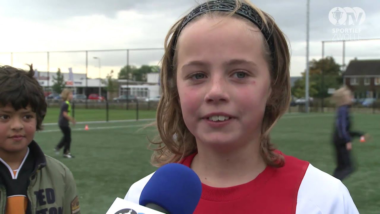 WVF-jeugd leeft zich uit in Voetbal City.mp4