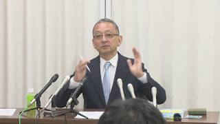 Hiroshi Nadanami (66), former president of a car dealership, announces his candidacy for the Taka...