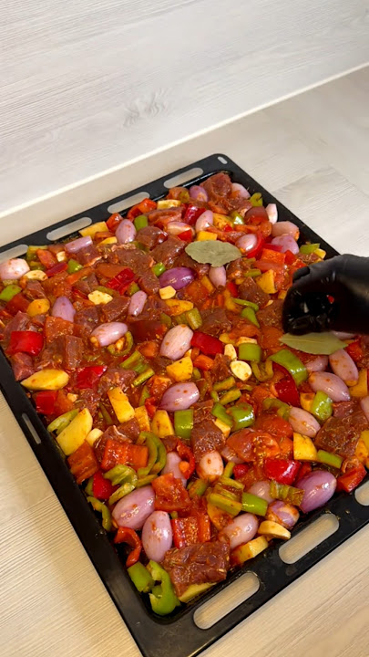 Juicy Turkish Belen Tava—slow-roasted beef, veggies & herbs in one pot. So hearty, so good! 🫶🍲