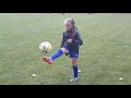 Fußball Tricks von einem 10 Jahrige Mädchen.