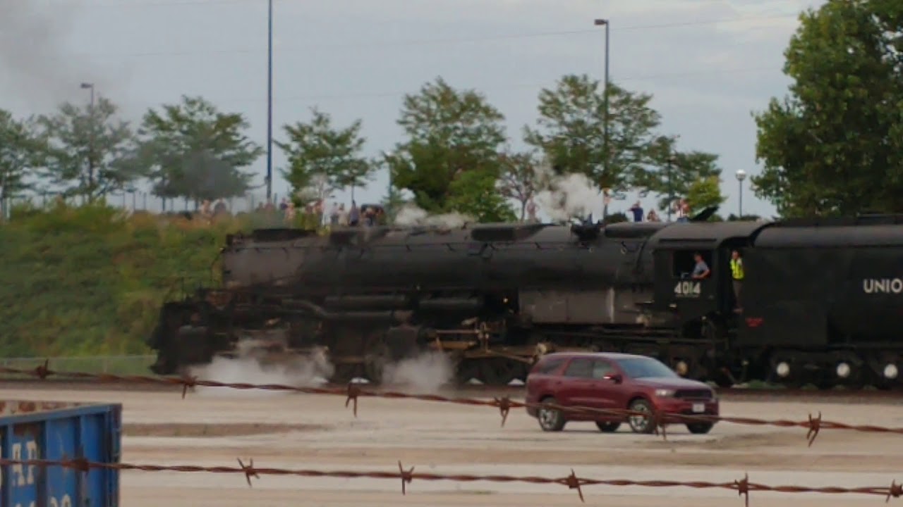 UP 4014 Pulling into Union Pacific Home Plate Omaha YouTube