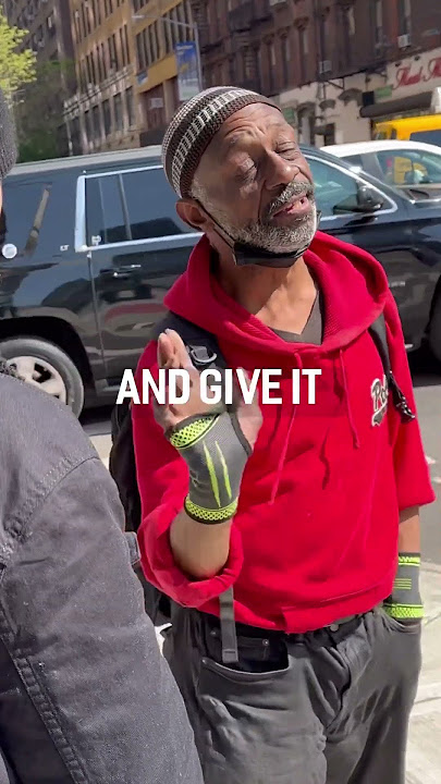 Homeless Man Turns The Tables On Stranger 😳