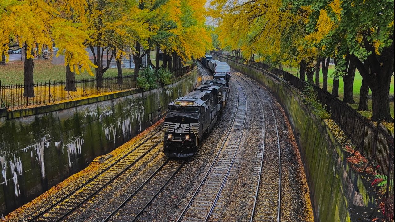 Pittsburgh Train Ride Chasing Trains In Pittsburgh, PA During The Fall Foliage! - YouTube