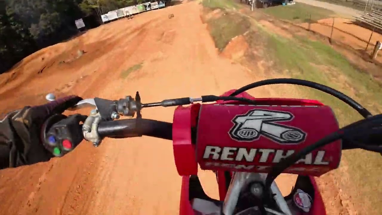Tryiing sx track on crf250r