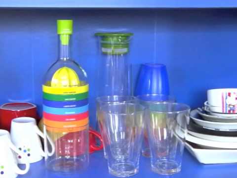 Bin 8, la bouteille multi-usage, 8 accessoires en 1