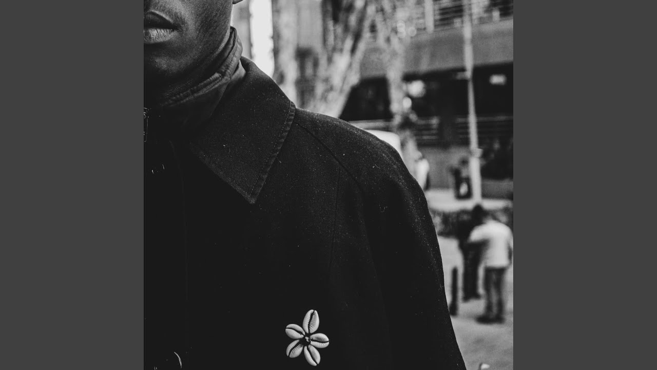 iJUPHANE (feat. Enocs Mae & Umtungwambulazi)