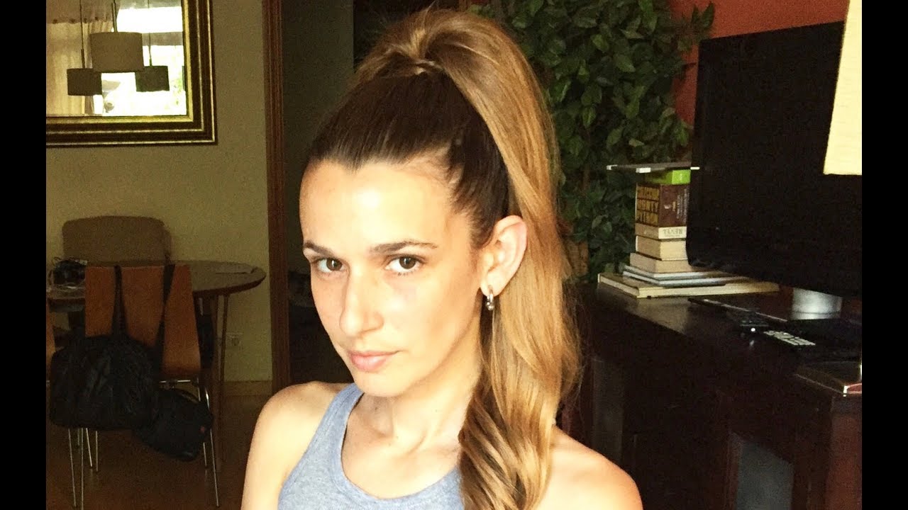 Cola alta con volumen / Cua alta amb volum / Volume ponytail