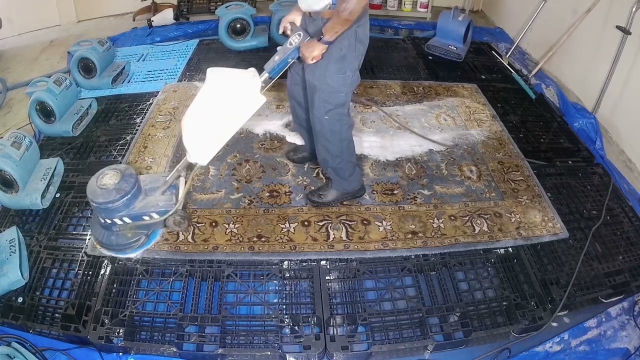 Wool rug Cleaning￼