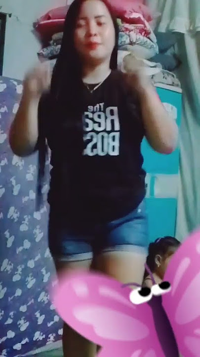 May Batang Busy Kaka Selpon Habang Yung Ina Nag Sasayaw🤧😅❤️