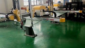 Five-axis full-servo robot for injection machine