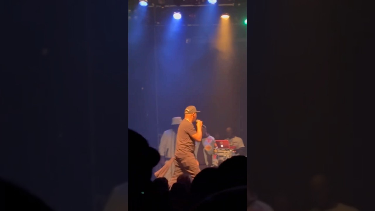 RAPPING NOYD rocking the stage at Phoenix Night Club 