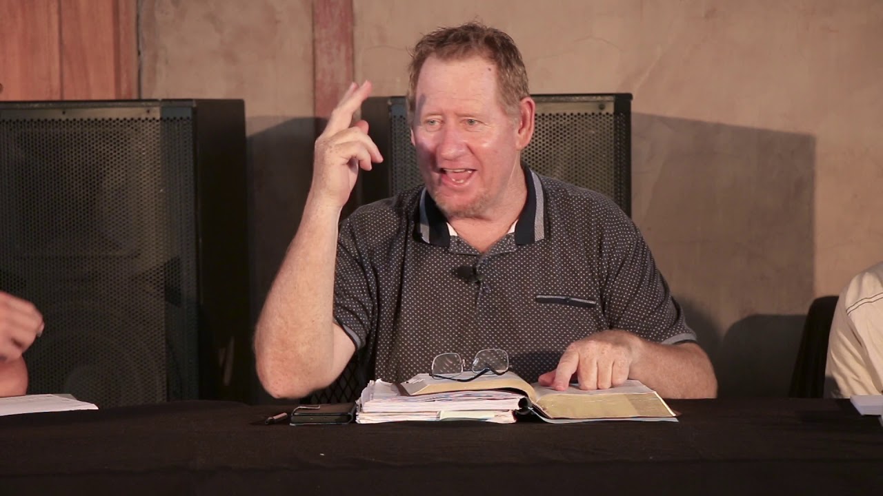 SCHOOL OF FIRE / Lesing 30 / duiweluitdrywing 1 - Rooies Strauss