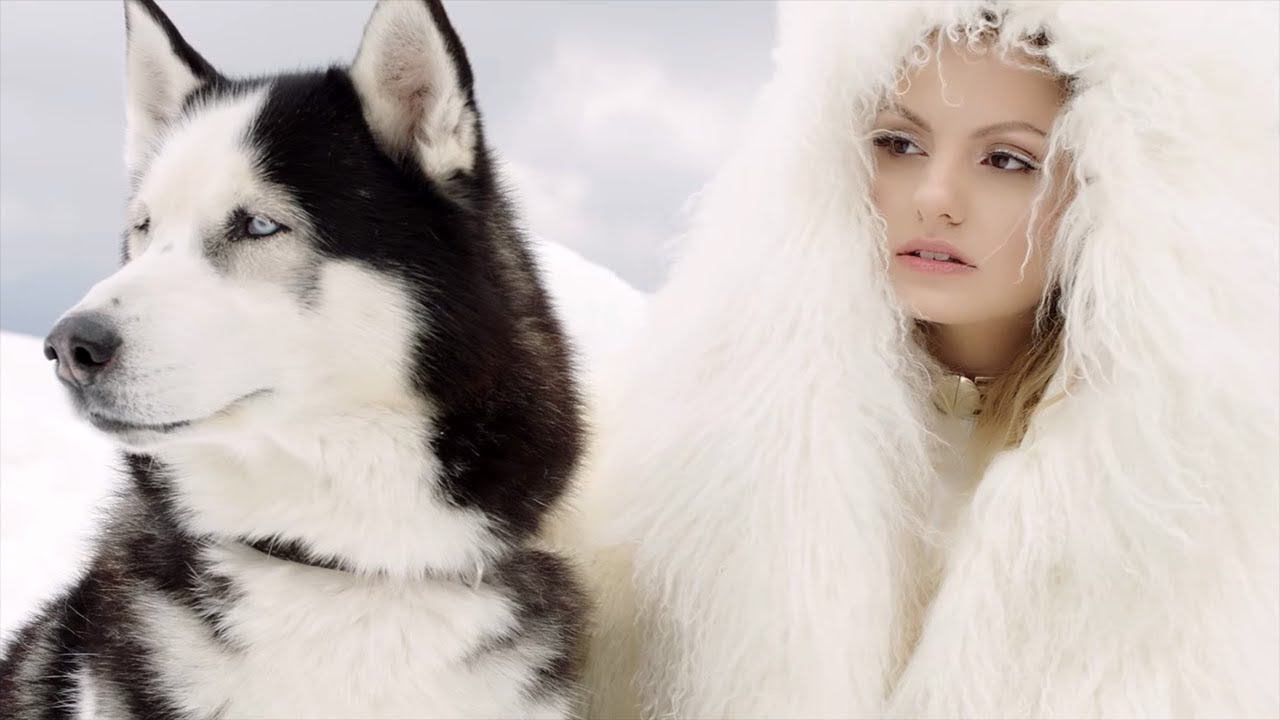 Alexandra Stan feat Havana   Ecoute Official Music Video