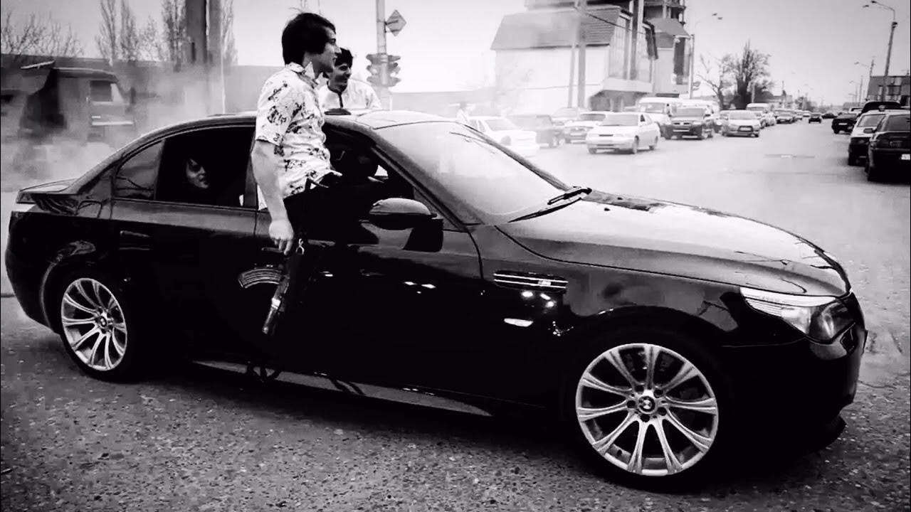 Пабло ак 47 текст. Пабло ак 47. Моргенштерн ак 47. Пабло блэк стар. Лысая девушка панк.