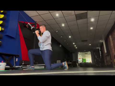 Half Kneeling Pulldown with Single Arm Overload