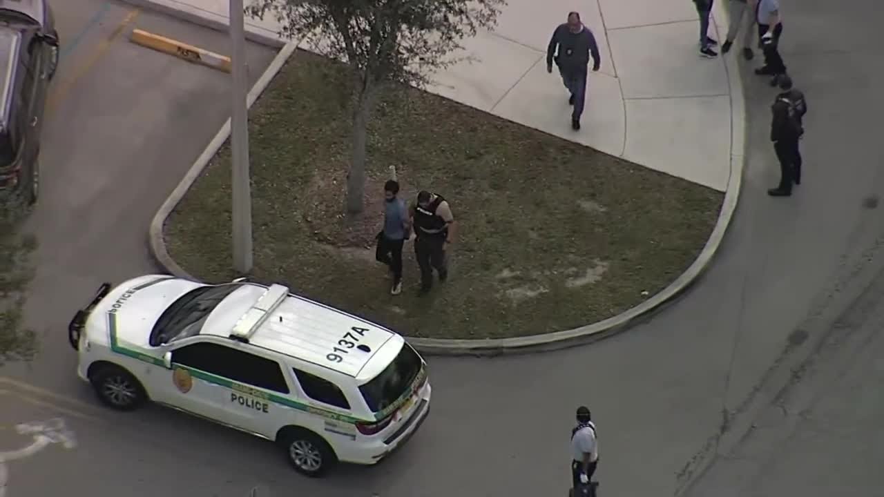 Delray Beach bank robbery suspect arrested in MIami Gardens - YouTube