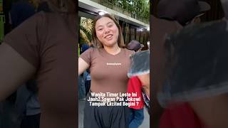 Wanita muda dari Timor Leste jauh2 sowan Pak Jokowi, tampak excited begini?@Jokowi